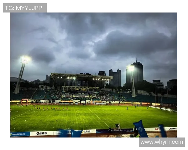 南京足球队配合变革引发热议探索新战术与团队协作的未来发展