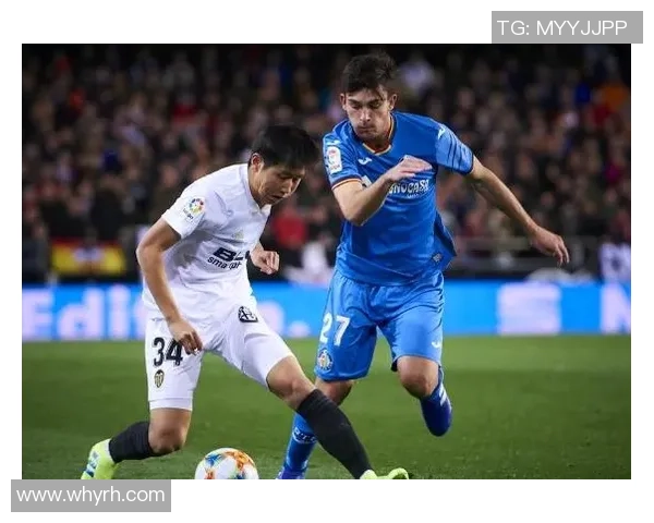 韩国11岁足球天才崭露头角引发全球关注未来星途备受期待 韩国11岁足球天才崭露头角引发全球关注未来星途备受期待